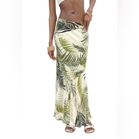 ZARA NWT High Waisted Tropical Flare Midi/ Maxi Skirt Size Large Zip Closure - Picture 2 of 11